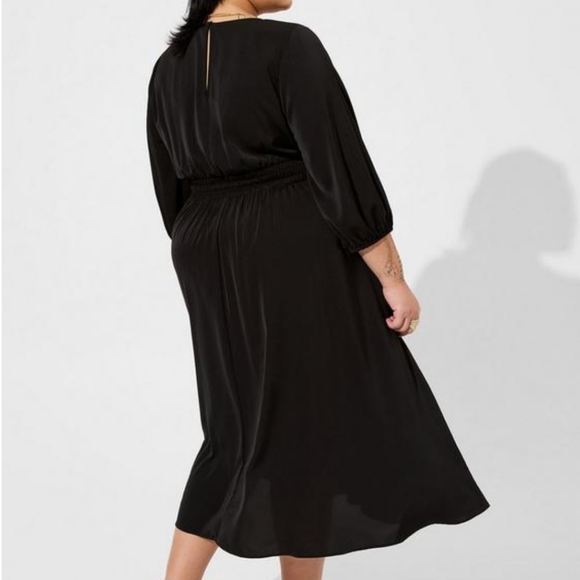 Torrid Crepe de Chine Surplice Dress Faux wrap belted smocked Plus Size 3/3X - Picture 6 of 16